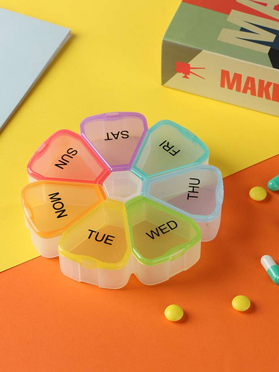 1pc Portable Medicine Box With 7 Compartments For One Week