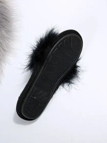 Fashionable Real Fur Comfortable Slippers For Indoor And Outdoor Use