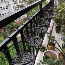 1入組陽台花盆架，適用於百合等室內植物和植物，帶鐵欄杆衣架和牆壁裝飾，黑色