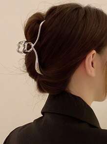 Simple Silver Hair Claw Clip - Silver - View 2