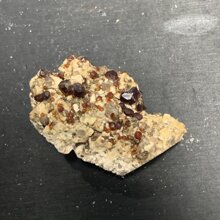 granate mineral cristal enseñando - Granate - Ver 4