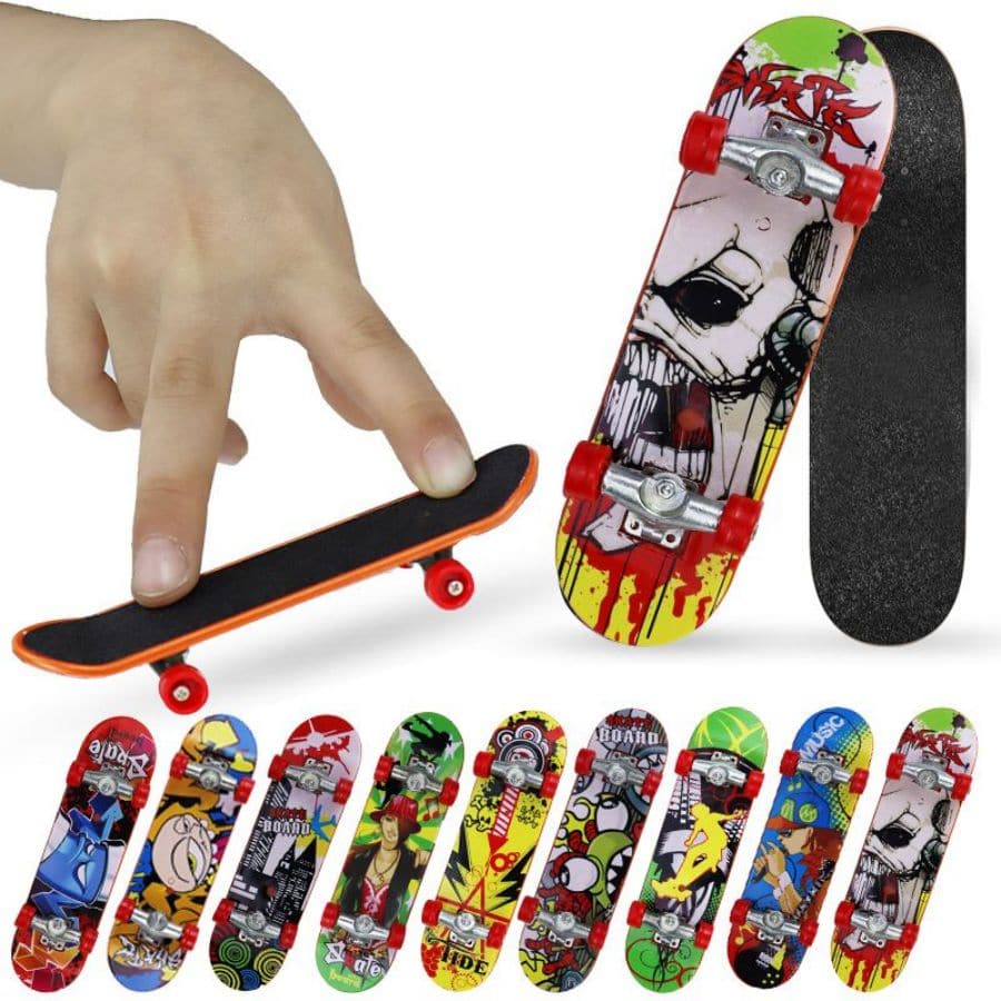 3pcs/set Plastic Finger Skateboard Toy, Creative Graffiti Pattern Tricky Toy For Kids - Multicolor - View 1