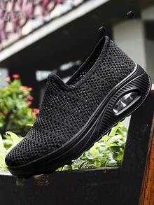 運動鞋適合女士,鏤空一腳蹬搖擺鞋 - 黑色 - 查看 4