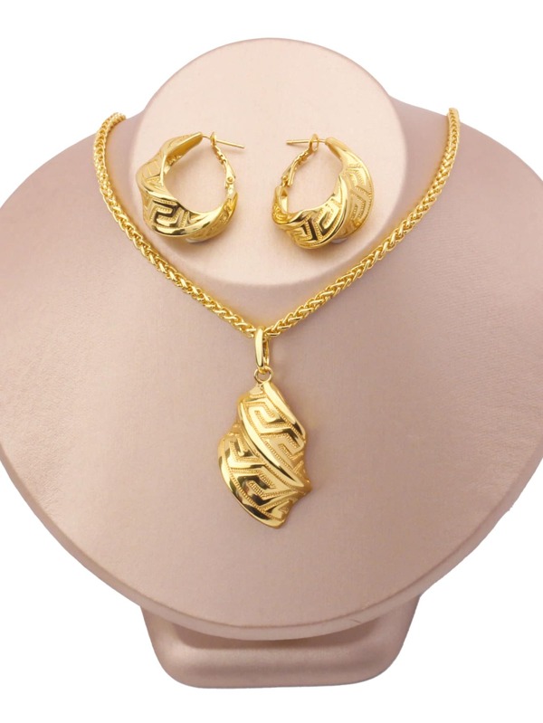 Doré Couleur Femme Ensembles De Bijoux Cuivre Boucles D'oreilles Pendant Collier Mode Romantique Ensemble Port Quotidien Fête Bijou Cadeau