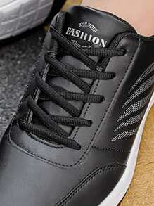 2024 年新款青少年跑步鞋，混合皮革鞋面，流行纯色平底低帮滑板鞋，学院风，学生户外运动，百搭男士休闲网球运动鞋，通勤和步行 - 黑色 - 查看 10