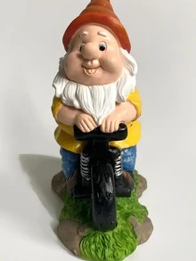 Resin Crafts Dwarf Figurine Riding Tricycle, Decorative Gonk For Garden - Multicolor - View 3
