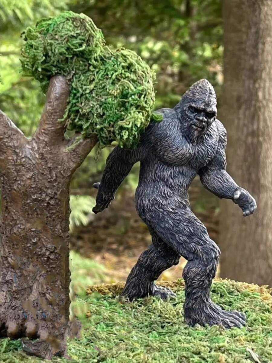 1 piece Lifelike Garden Ornament Ape Man Figure, and Gorilla Static Human Origins Statue - Black - View 1