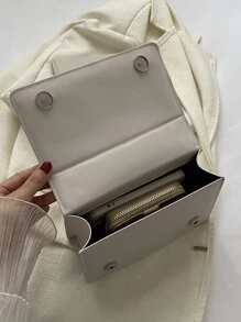 Túi đeo chéo màu trơn thời trang mini có dây đeo bằng kim loại - Màu be - Xem 3