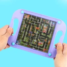 1入組隨機3D迷宮球內側綠色有圖案的塑膠平底板適用於孩子們邏輯訓練,,專注加強,智力玩具