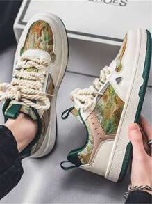 (Runs Small) Niche Design Artistic Forest Print Lace-Up Men's Casual Sneakers