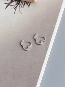 1 paire de boucles d'oreilles en forme de cœur creuses en argent sterling 925, légères, hypoallergéniques, élégantes et . Convient pour un cadeau de la Saint-Valentin, livré avec une boîte-cadeau.