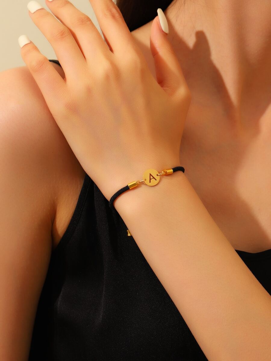 1入A-Z不鏽鋼26個字母吊墜，附經典黑色麻繩，耐用手鐲，適合女孩，有意義的生日/派對/母親節禮物 - 彩色 - 查看 1