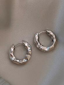 1pair European And American Style Light Luxury Twist Design Elegant Copper Ear Stud Earrings For Women - Silver - View 3