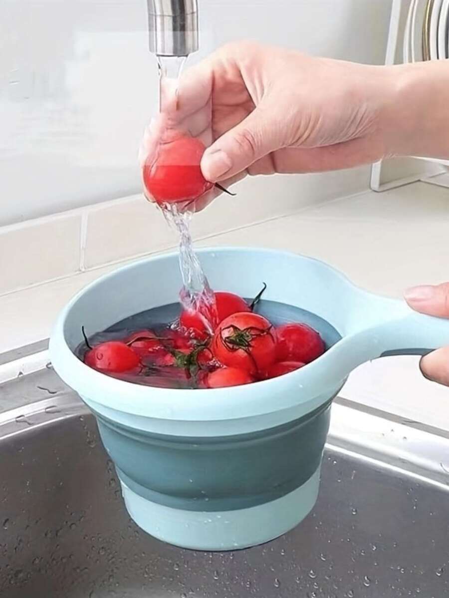 1PC Fold Water Scoop Long Handle Thickening Plastic Ladle Fruit Vegetable Washing Scoop Home Kitchen Tools Camping Storage Container - Blue - View 1