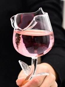 玫瑰形高球杯和氛围装饰香槟杯