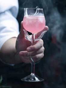 玫瑰形高球杯和氛围装饰香槟杯