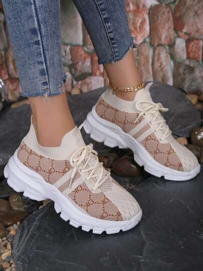 New Fashion Women Casual Lightweight Knitting Slip-On Breathable Mesh Running Sport Shoes Soft Bottom Sneakers For Autumn