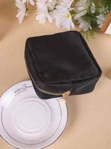 1Pc Solid Color Small Waterproof Fabric Cosmetic Bag Toiletry Bag (Black),Makeup Bag Makeup Pouch Skincare Bag Toiletry Bag Packing Cubes,Travel Essentials Cruise Essentials Dorm Essentials,Wedding Bridesmaid Gifts,Mom Gifts,Birthday Gifts,Gifts For Friends And Teachers,Home Decor,Bathroom Livingroom Bedroom Decor,Bathroom Organizer,Jewelry Organizer,Lip Oil Organizer,Nail Polish Organizer Makeup Bag Storage Makeup Organizer Makeup Case - Black - View 1