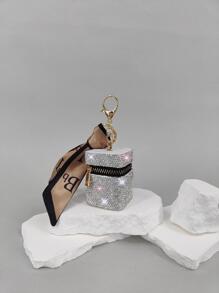 1 chiếc hộp đựng tai nghe vuông nhỏ đính đá Rhinestone, ví đựng tiền xu, mặt dây chuyền All Match, hộp đựng tai nghe mini, hộp đựng son môi hình trụ đính đá Rhinestone, ví đựng tiền xu sáng bóng Crossborder phổ biến, móc chìa khóa, hộp đựng tai nghe mini sang trọng phổ biến thời trang, mặt dây chuyền móc chìa khóa đa năng - trắng - Xem 3