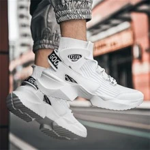 Zapatos deportivos casuales y de moda con calcetines transpirables y forro térmico para hombres y parejas en la primavera/verano de 2024