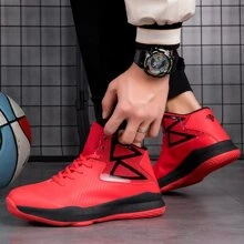 運動紅色的籃球鞋適合男士,幾何樣式繫帶高幫運動鞋