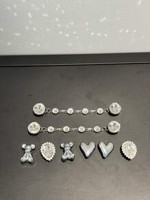 2023新品到貨閃閃發光白色玻璃水晶和水鑽鏈條細節心形鞋配件 - 白色 - 查看 6