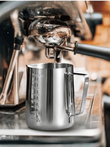 1 件不锈钢咖啡拿铁艺术杯，带量杯线，用于牛奶起泡，回到学校