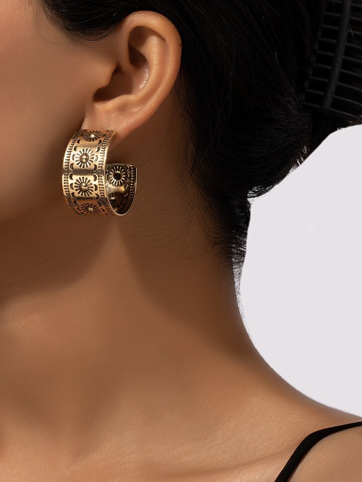 Share 171+ big gold chandelier earrings best seven.edu.vn