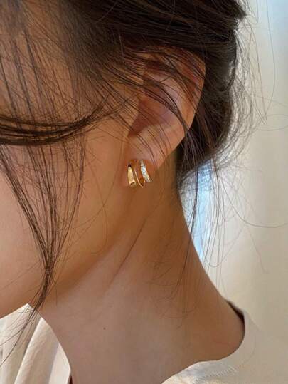 1 Pair Fashion Women Elegant Double Layer C-Shaped Earrings Inlaid Sparkling Cubic Zirconia Copper Plated Silver Color Minimalist Creative Design Elegant Hoop Earrings Suitable For Women Daily Wear Accessories Gift