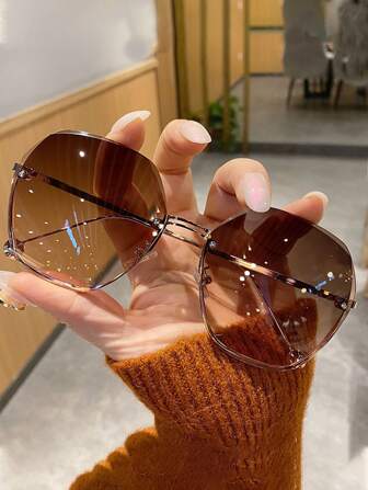 Elegant 1pc Women's Frameless Fashionable Gradient Lens Fashion Glasses With Cut-Out Design, Suitable For Travel Shades Beach Accessories Beach Accessories For Women Glasses Shades Basics Fall Winter Women Outfits Clothes Business Casual Gifts For Summer Beach Vacation,Outdoor,Travel