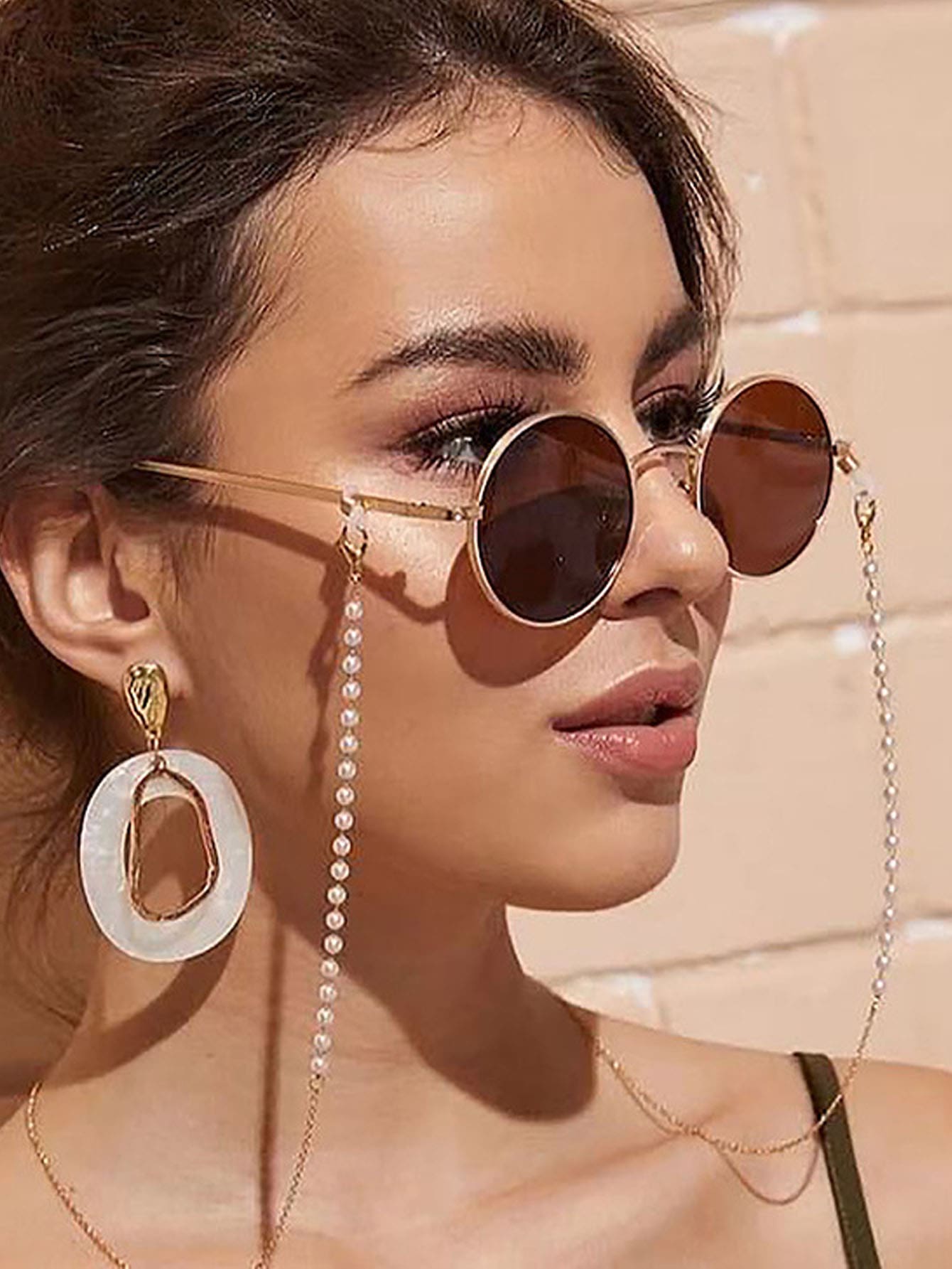 1入組金色時尚眼鏡鏈條帶珍珠裝飾細部,面罩支架,眼鏡手機掛繩 - 金色 - 查看 1