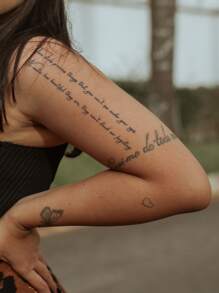 1入組紋身貼紙帶圖案的花卉,手寫,草本,,,適用於2,合適的適用於手腕或者其他身體 - 黑色 - 查看 3