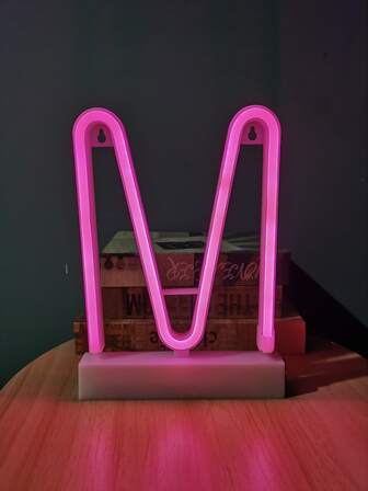 LED字母燈、霓虹燈檯燈節日氣氛裝飾