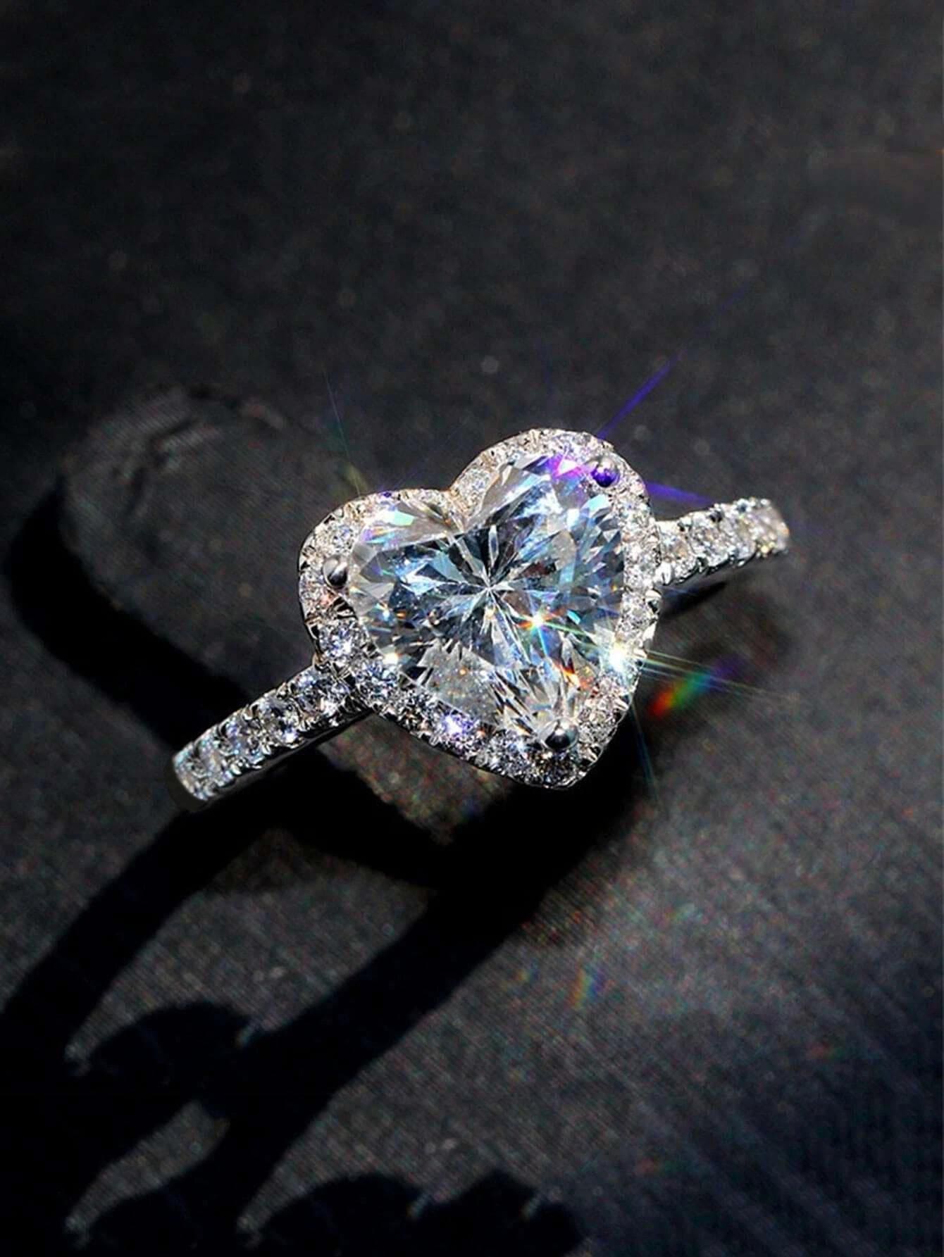 1入組時尚水鑽和方晶鋯石心形戒指帶閃閃發光鑽石適用於女士日期 - 銀色 - 查看 1