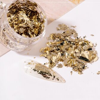 1 Box Nail Art Gold & Silver Foil Paper, 3D Random Shape Aluminum Sticker Diy Nail Charms Nail Gems Nail Supplies Nails