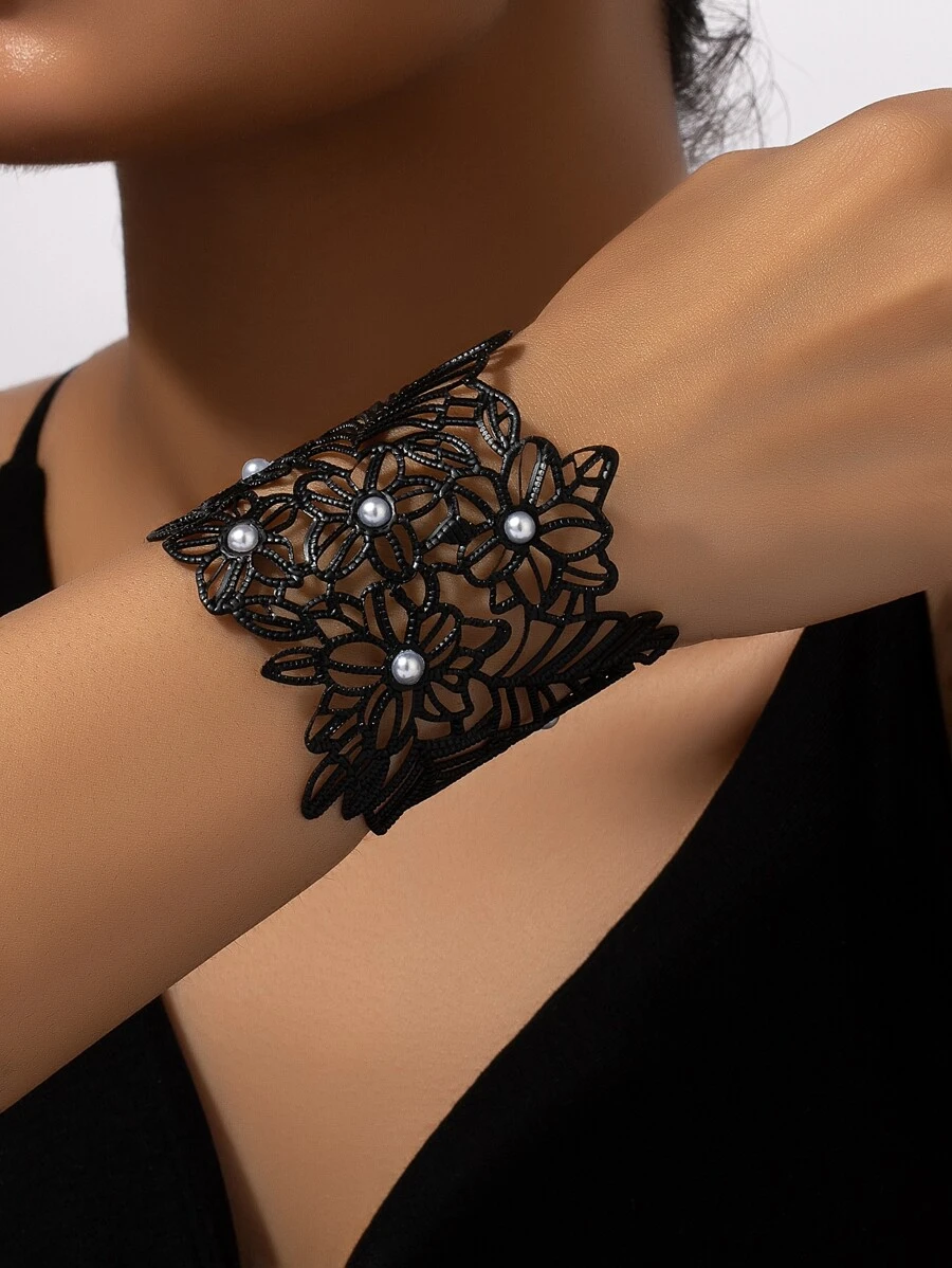 Brazalete abierto calado con diseño de encaje negro de estilo francés Vintage de 1 pieza con tamaño ajustable - Negro - Ver 1