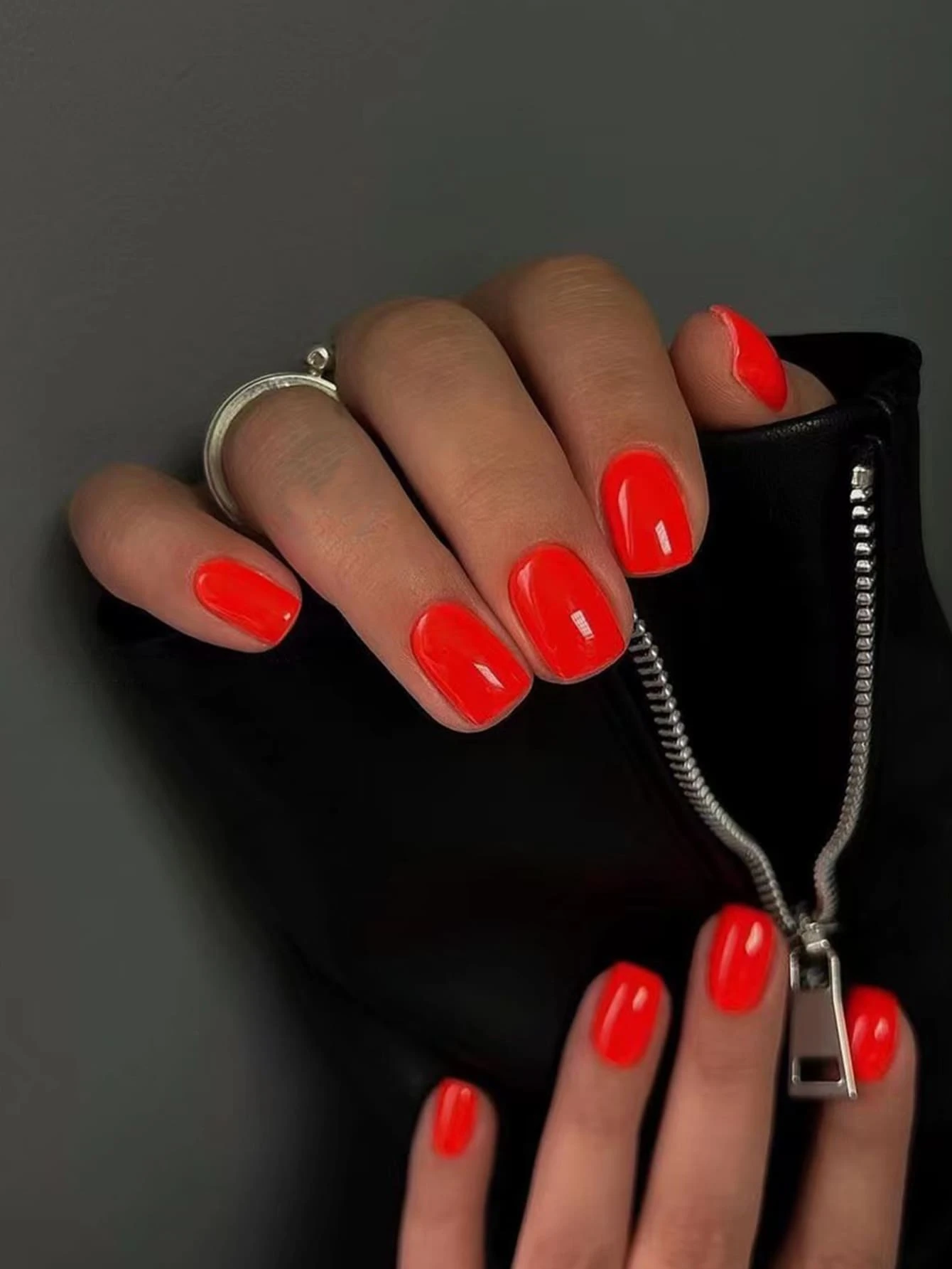 24pcs/Set Short Square Fingernail Tips In Solid Burning Orange, French Style, Suitable For Daily Use, Shopping, Dating, Afternoon Tea, Nail Art, False Nail Kit Press On Nails Nail Supplies