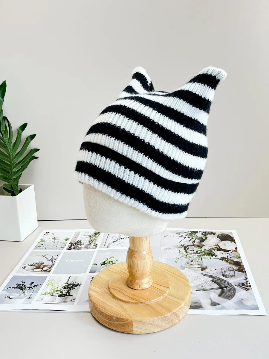 1 Miếng Chic & Dễ thương Đen Và Trắng Sọc Dệt kim Mũ Beanies Với Nhỏ bé Sừng Tai mèo - Đen và trắng - Xem 1