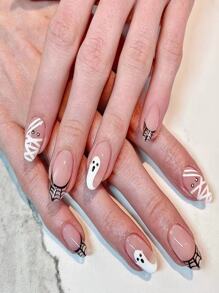 使用 24入組短杏仁萬聖節風格、白色木乃伊、幽靈、蜘蛛網圖案全覆蓋假指甲，立即升級您造型，適合女士和女孩 - 黑與白 - 查看 1