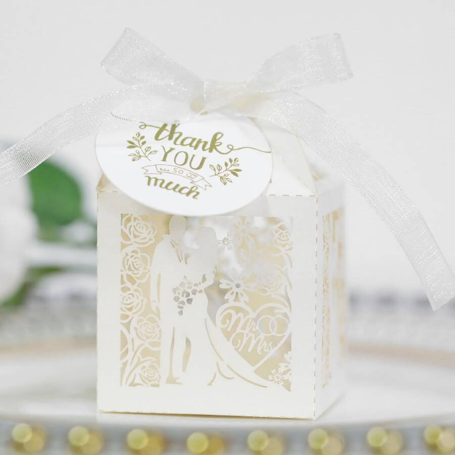 25 cái Ngà voi Love Tim Laser Cut Kẹo Sô cô la Hộp Đóng gói Với Cảm ơn Nhãn , Cho đám cưới , Ngày lễ tình nhân , Buổi tiệc , Ngày kỷ niệm Đồ trang trí