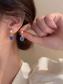 European & American Personalized Fashionable New Design Delicate Lady's Floral Dangle Earrings, 1 Pair - Blue - View 1