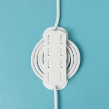 1 pieza Enchufe fijación Dispositivo con Organizador de cables 2 en 1 diseño enchufe Tablero montado en la pared Cable gestión sistema sin perforación