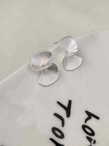 1 paire Boucles d'oreilles rétro en argent sterling S925 de style coréen en forme de ventilateur géométrique mat, cadeau de boucles d'oreilles en forme de "S" pour les vacances