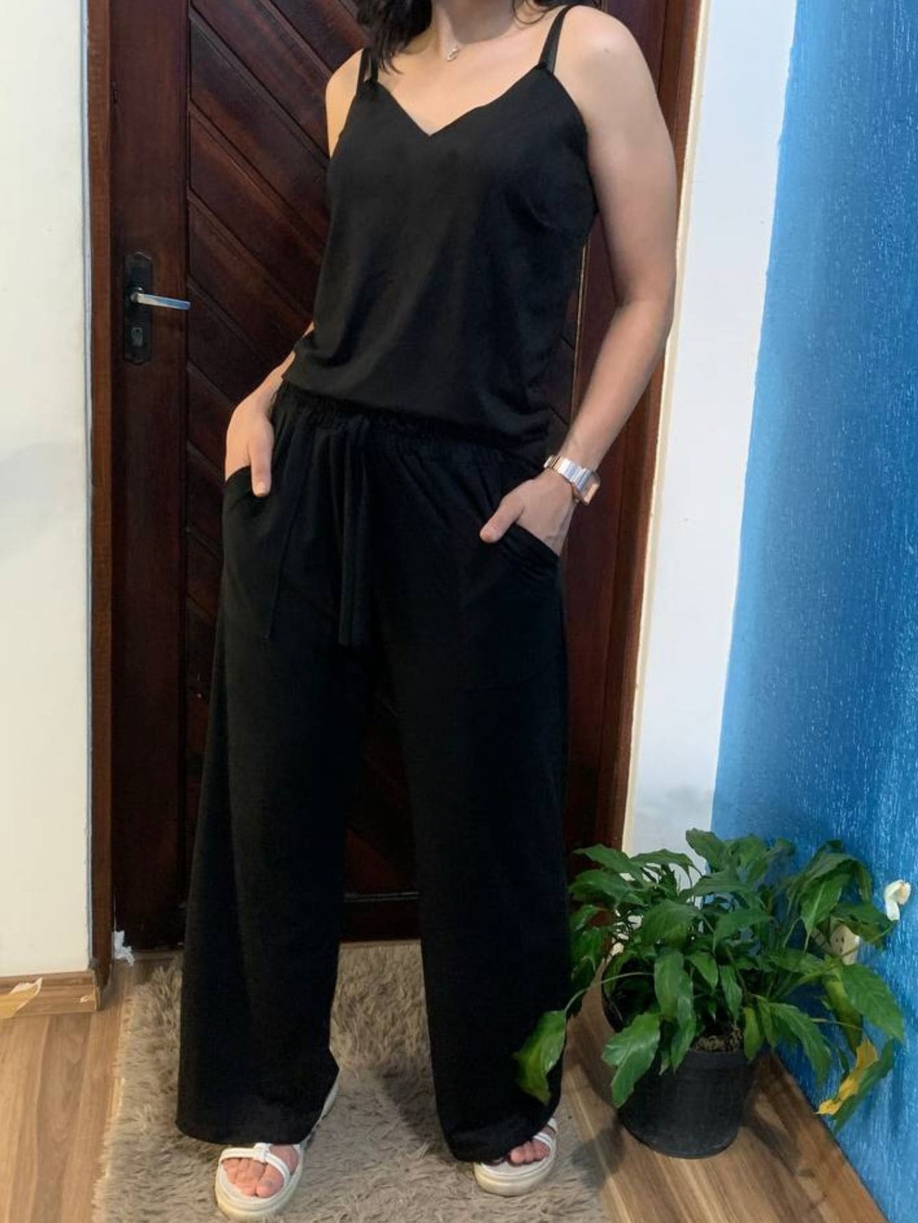 Women Two-piece Outfits - 黑色 - 查看 1