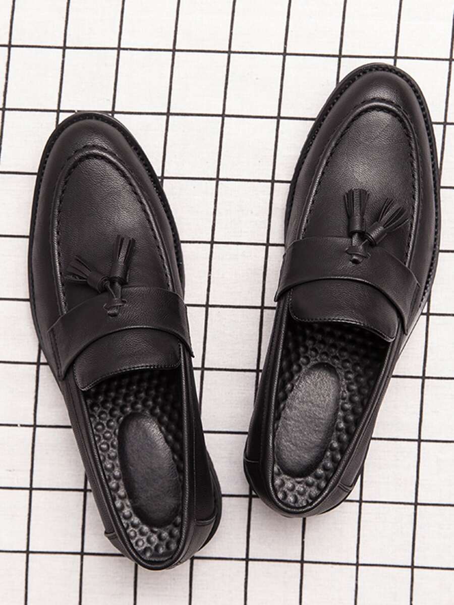 2023新款韓語風格一腳蹬閒暇鞋適合男士帶流蘇設計,經典PU皮革設計師低胸鞋 - 黑色 - 查看 1