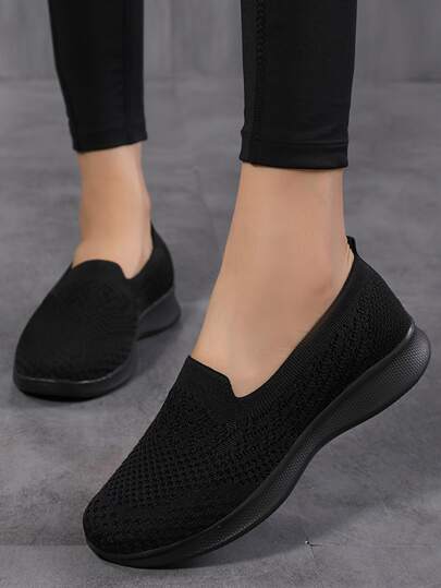 男女兩用時尚休閒情侶鞋,尺寸大,輕便通風,色澤純正,休閒運動皆宜