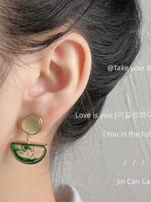 的柔軟的蛋白石半圓形耳環 - 軍綠色 - 查看 3