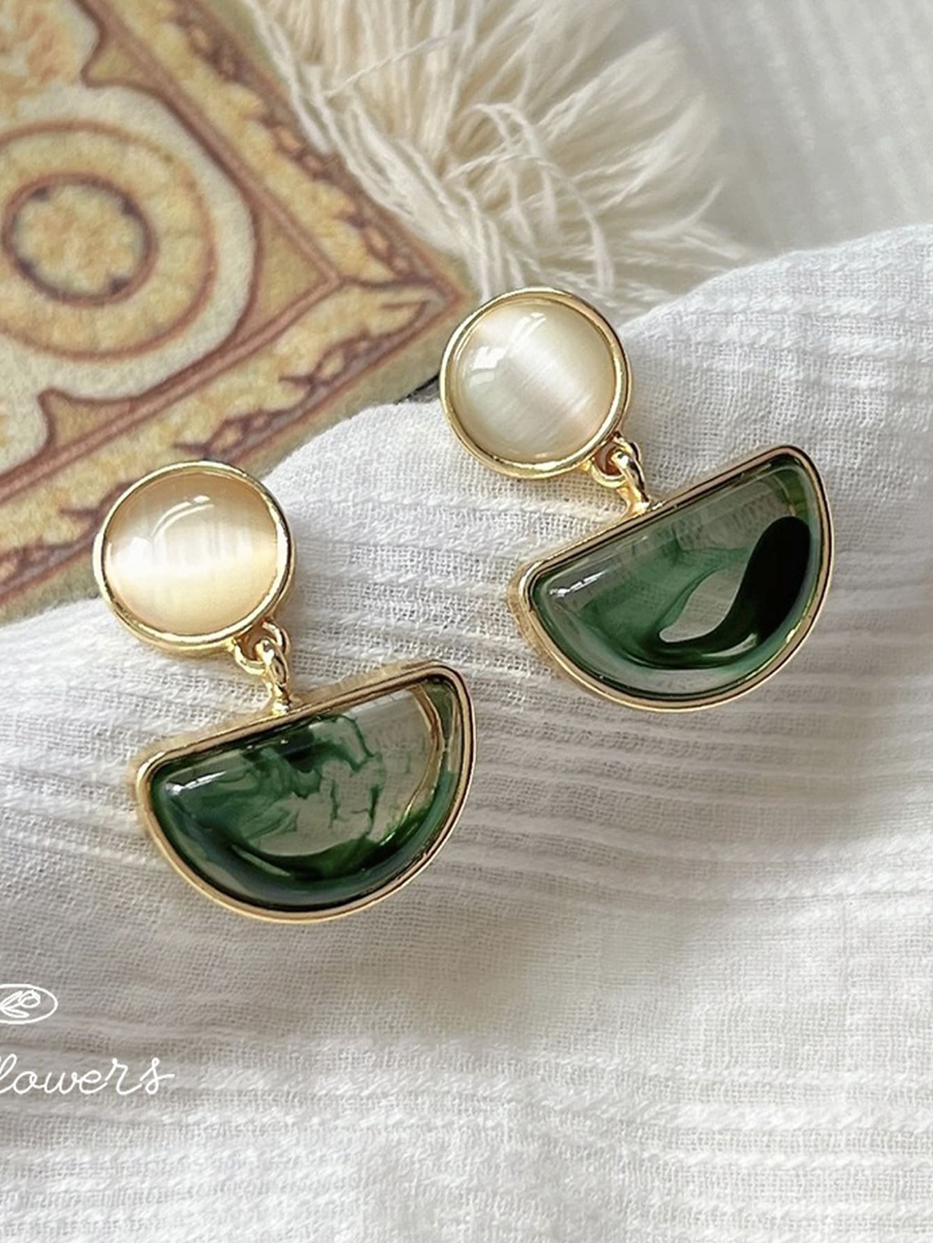 的柔軟的蛋白石半圓形耳環 - 軍綠色 - 查看 1