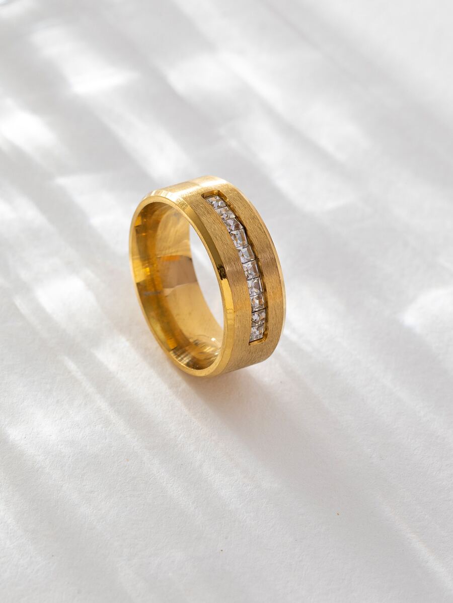 1片簡約風和個性化水鑽不銹鋼戒指適合男人及女人