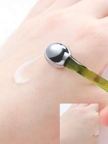 1入組金屬質感眼睛按摩產品棍適用於適用於精華奶油,眼霜,緩解眼睛疲勞,帶湯匙和玉滾輪適用於臉部&眼睛皮膚護理